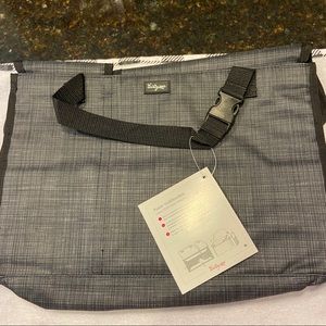 Thirty One Pack N’ Pull Caddy “Extras” NWT